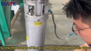 Videodemonstratie van het aftappen van een roestvrijstalen dompelpomp